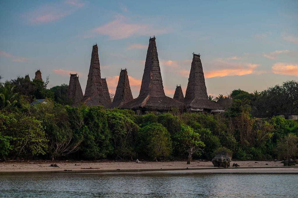 Ratenggaro SUmba, poblado tradicional Indonesia - Cultura de Sumba